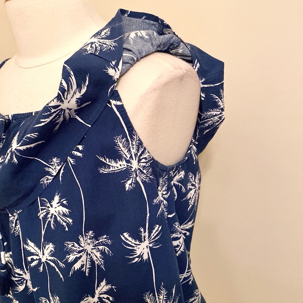 Style & Co Blue White Palm Tree Print SZ L Boho Casual Chic Beachy Summer Top - Picture 4 of 13